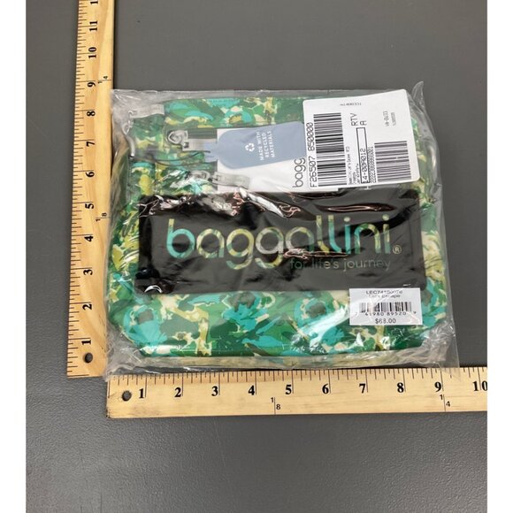 Baggallini Let's Escape Crossbody Bag for Women - Chic & Functional Travel Acces - Picture 5 of 6